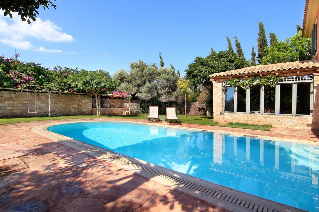 Vouliagmeni Villa Atenas Exterior foto