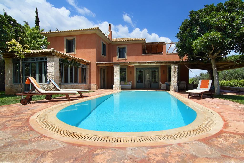 Vouliagmeni Villa Atenas Exterior foto